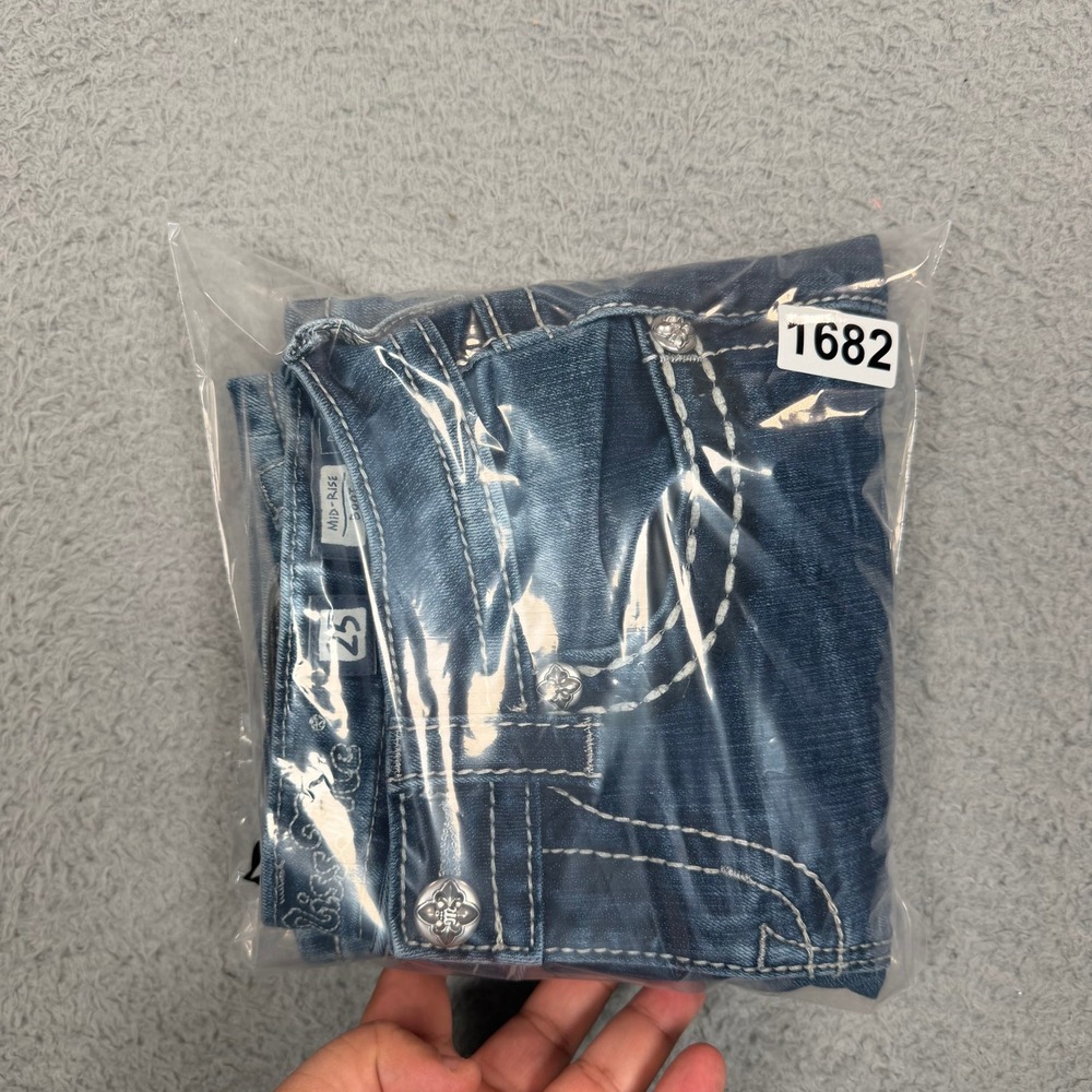 Miss Me Mid-Rise Bootcut Jeans Embellished Wing Pocket Blue Size 25x34 Y2K - Picture 14 of 14